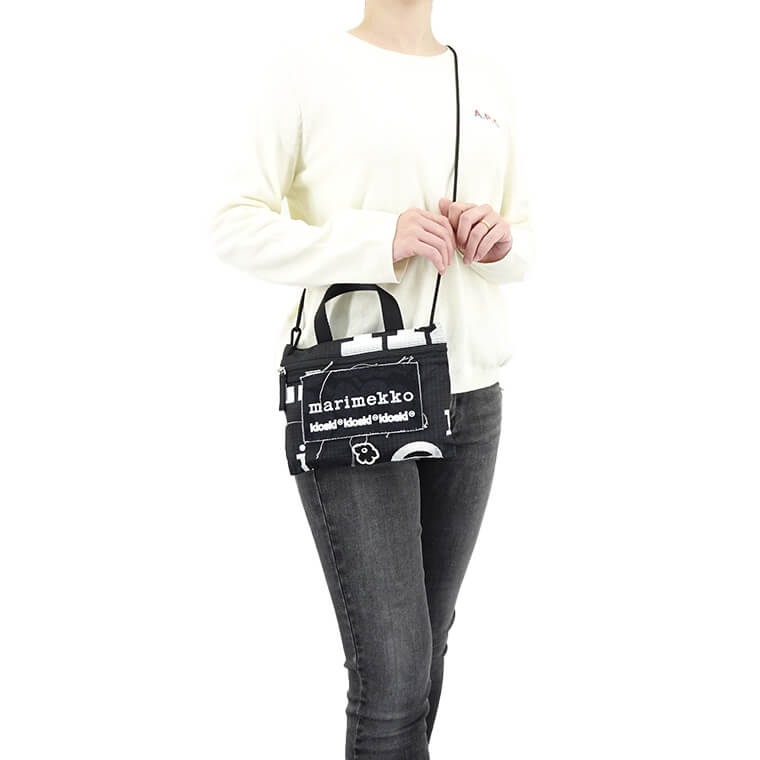 marimekko レディース メンズ ショルダーバッグ FUNNY CROSS POCKET MARIMERKKI 092210 BLACK WHITE ブラック ホワイト 992