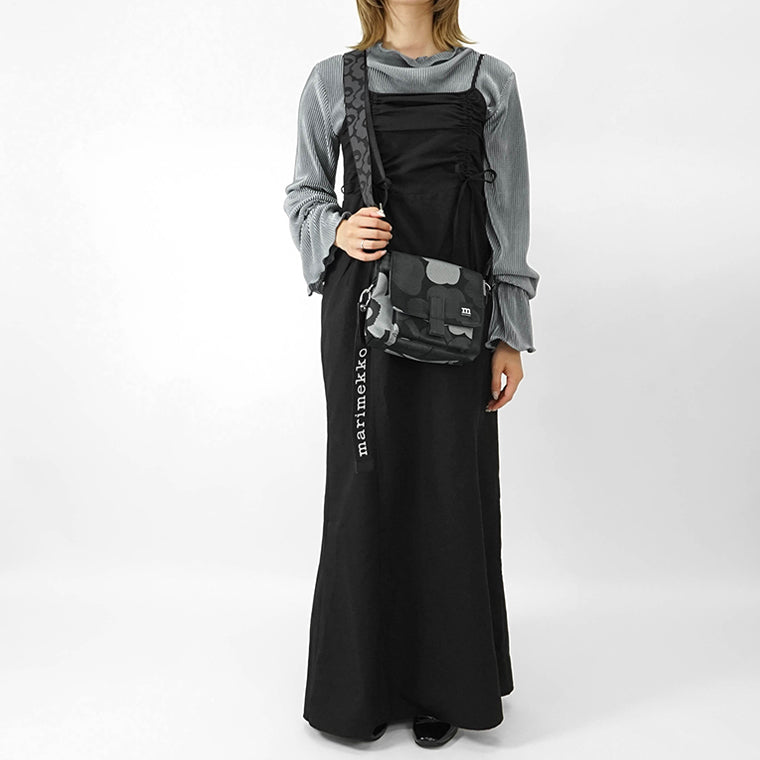 marimekko レディース メンズ ショルダーバッグ MINI MESSENGER UNIKKO 094808 グレー ダークグレー ブラック 990