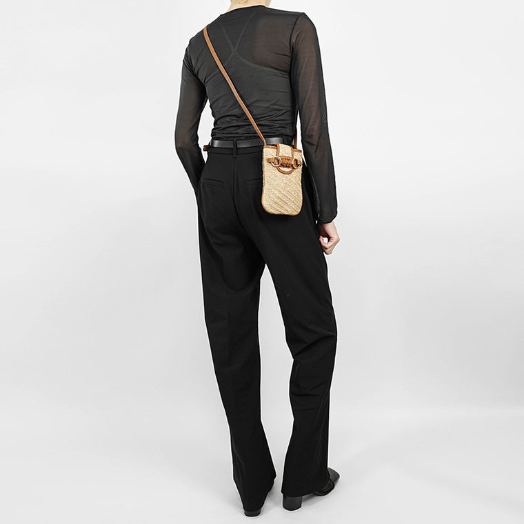 See By Chloe レディース フォンケース SADDIE VERTICAL POUCH MLG CHS23UPB19D04 CARAMELLO ブラウン 242