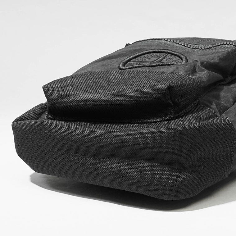 STONE ISLAND メンズ ショルダーバッグ K1S159200908 S0076 ブラック V0029