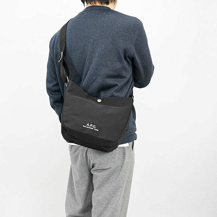 A.P.C. メンズ レディース ショルダーバッグ JOURNAL SMALL PSAKR M67010 2カラー