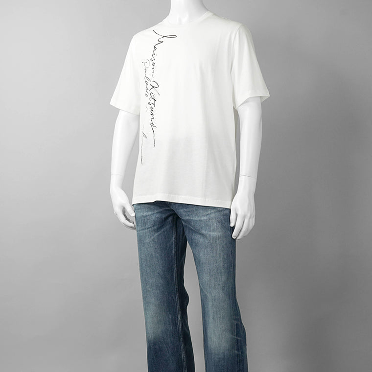 【2026SS SUMMER SALE】MAISON KITSUNE メンズ Tシャツ POETIC SCRIPT LIGHT REGULAR TEE SHIRT QM00113 KJ7036 WHITE オフホワイト P100