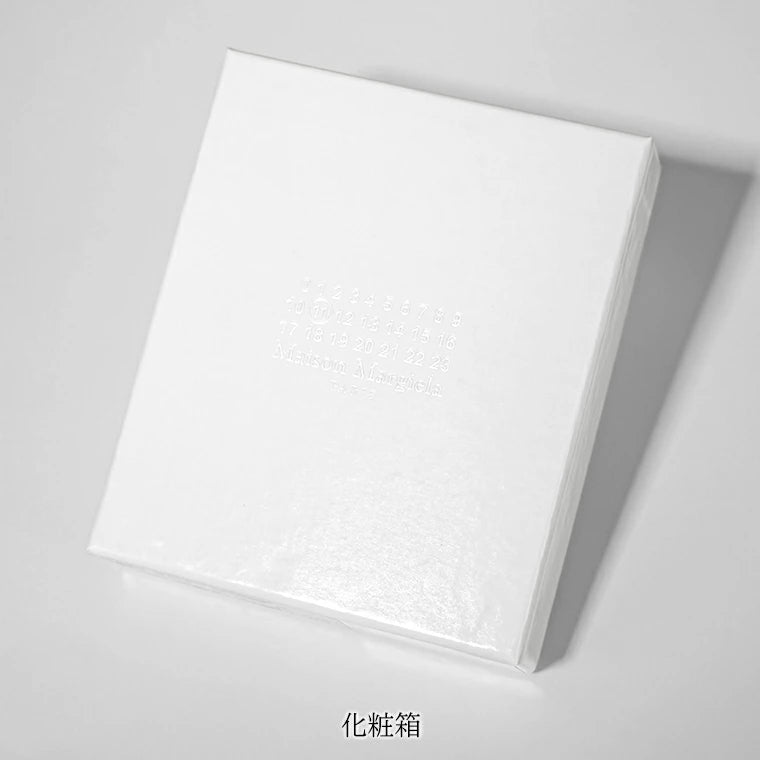 Maison Margiela メンズ レディース キーリング FOUR STITCHES TAG KEYRING SA2UA0014 P4745 2カラー