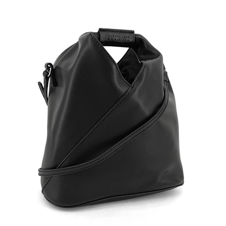 MM6 Maison Margiela レディース ショルダーバッグ JAPANESE CLASSIC CROSSBODY BAG SB6WD0026 P4313 ブラック T8013