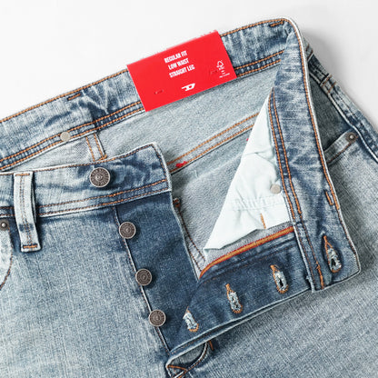 DIESEL メンズ ジーンズ 1985 LARKEE 00C06P 0DBDV ウォッシュブルー 01