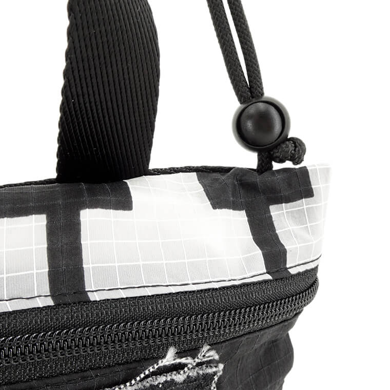 marimekko レディース メンズ ショルダーバッグ FUNNY CROSS POCKET MARIMERKKI 092210 BLACK WHITE ブラック ホワイト 992