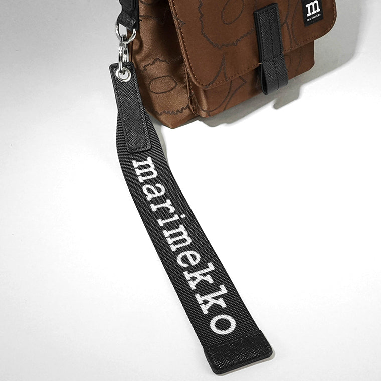 marimekko レディース メンズ ショルダーバッグ MINI MESSENGER PIIRTO UNIKKO 093945 ブラウン 890