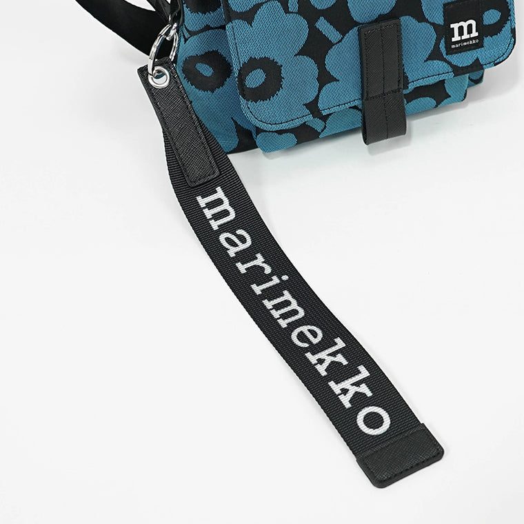 marimekko レディース メンズ ショルダーバッグ MINI MESSENGER UNIKKO 094607 BLUE BLACK ブルー ブラック 590
