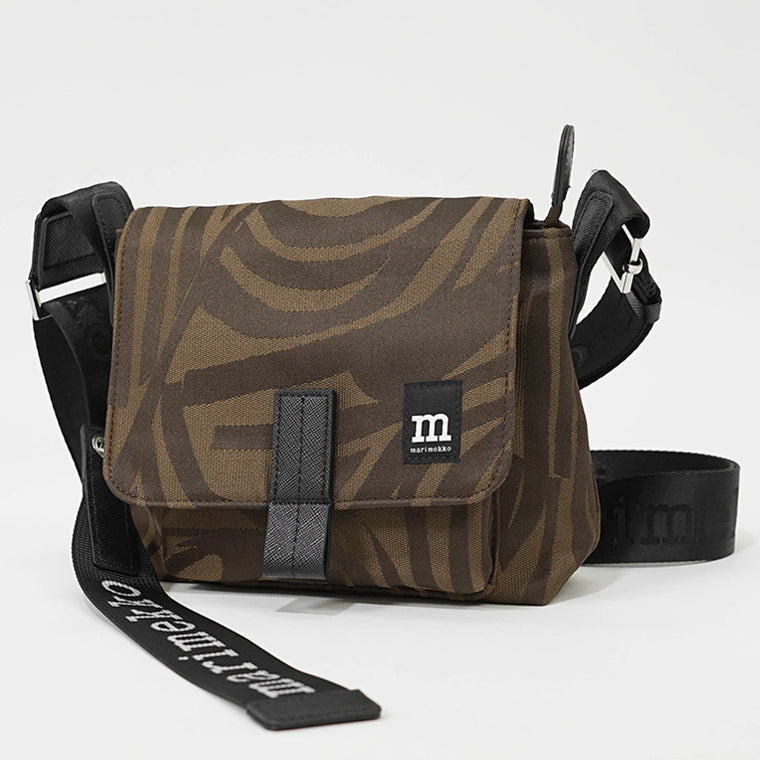 marimekko レディース メンズ ショルダーバッグ MINI MESSENGER JOKURAITA 094608 BROWN DARK BROWN ブラウン ダークブラウン 880