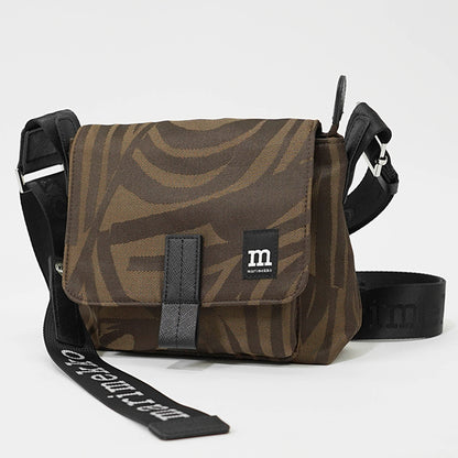 marimekko レディース メンズ ショルダーバッグ MINI MESSENGER JOKURAITA 094608 BROWN DARK BROWN ブラウン ダークブラウン 880
