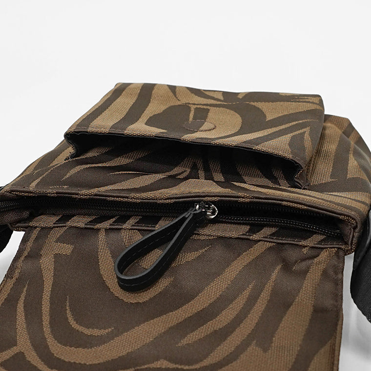 marimekko レディース メンズ ショルダーバッグ MINI MESSENGER JOKURAITA 094608 BROWN DARK BROWN ブラウン ダークブラウン 880