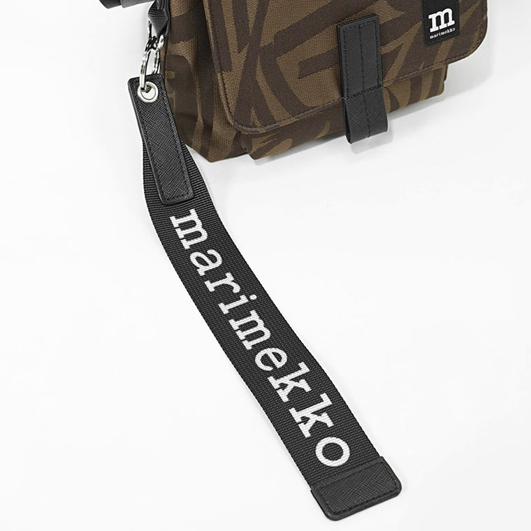 marimekko レディース メンズ ショルダーバッグ MINI MESSENGER JOKURAITA 094608 BROWN DARK BROWN ブラウン ダークブラウン 880