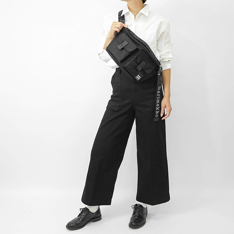 marimekko レディース メンズ ベルトバッグ SLING BAG M SOLID 094618 BLACK ブラック 009