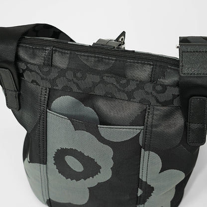 marimekko レディース メンズ ショルダーバッグ CARRY ALL UNIKKO 094634 GREY DARK GREY BLACK グレー ダークグレー ブラック 990