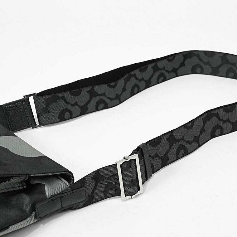 marimekko レディース メンズ ショルダーバッグ MINI MESSENGER UNIKKO 094808 グレー ダークグレー ブラック 990