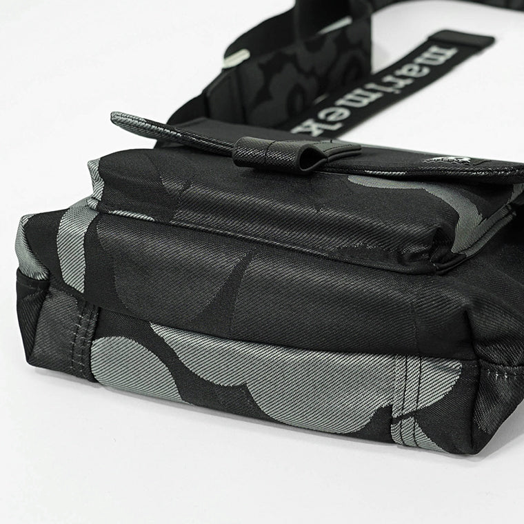 marimekko レディース メンズ ショルダーバッグ MINI MESSENGER UNIKKO 094808 グレー ダークグレー ブラック 990