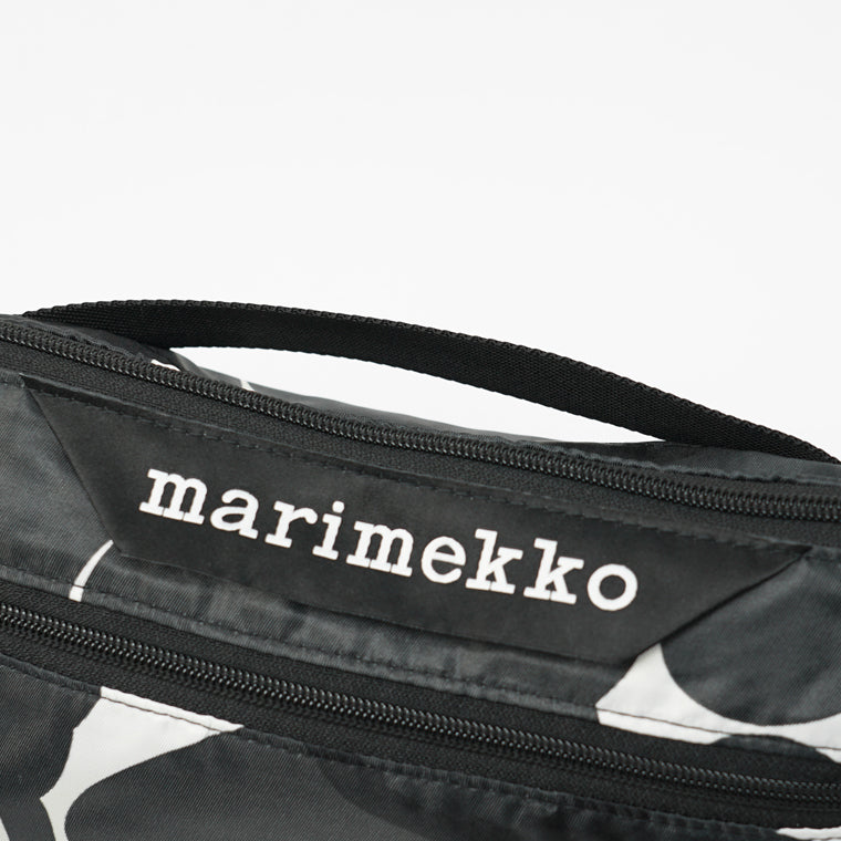 marimekko レディース メンズ ショルダーバッグ NEAT CROSSBODY UNIKKO S 095250 ダークグレー オフホワイト 919
