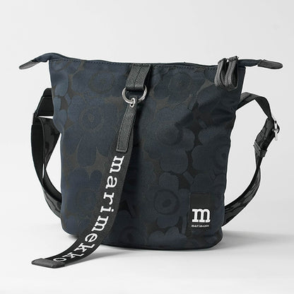 marimekko レディース メンズ ショルダーバッグ CARRY ALL UNIKKO 095300 ダークネイビー 550