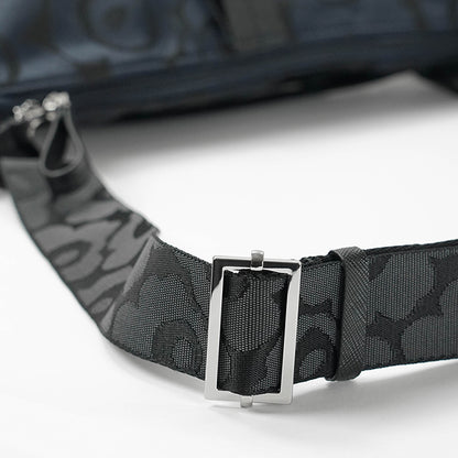 marimekko レディース メンズ ショルダーバッグ CARRY ALL UNIKKO 095300 ダークネイビー 550