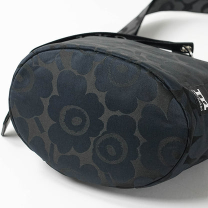marimekko レディース メンズ ショルダーバッグ CARRY ALL UNIKKO 095300 ダークネイビー 550