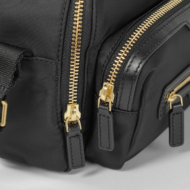 ANYA HINDMARCH レディース ショルダーバッグ MULTI POCKET CROSSBODY 149310 ブラック BLACK