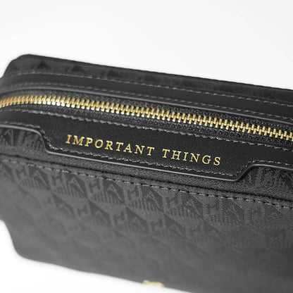 ANYA HINDMARCH レディース ポーチ LOGO IMPORTANT THINGS POUCH 180498 ブラック BLACK