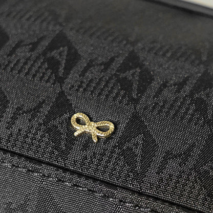 ANYA HINDMARCH レディース ポーチ GIRLIE STUFF IN BLACK AH LOGO 180535 ブラック BLACK