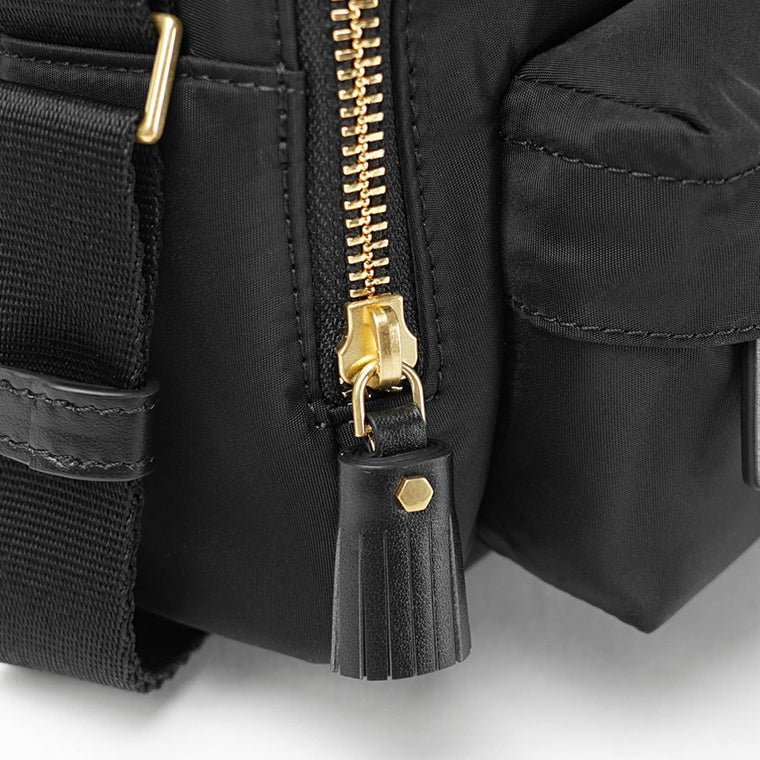 ANYA HINDMARCH レディース ショルダーバッグ CROSSBODY POUCH EYES 193542 ブラック BLACK