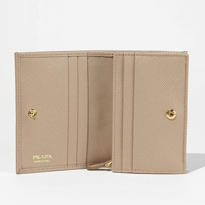 【SUMMER FINAL SALE】 PRADA レディース 2つ折り財布 SAFFIANO TRIANG 1MV021 QHH 2カラー