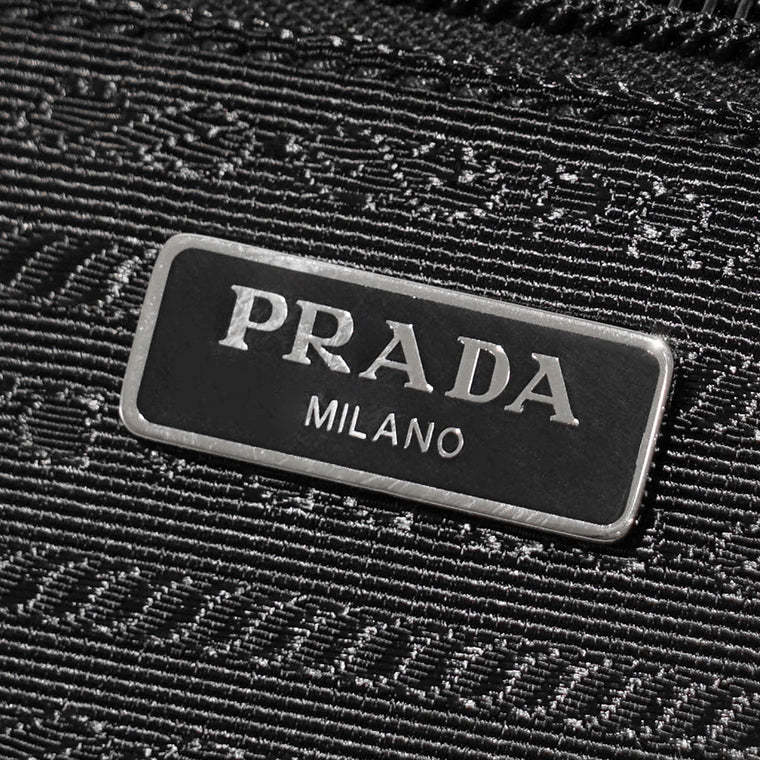 【SUMMER FINAL SALE】 PRADA レディース メンズ ポーチ VELA SMALL Re-Nylon POUCH 1NS021 R067 NERO ブラック F0002
