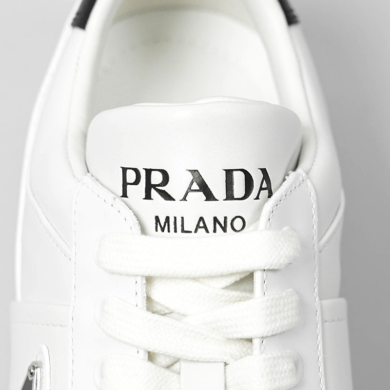 PRADA メンズ スニーカー DOWNTOWN LEATHER SNEAKERS 2EE364 3LJ6 BIANCO NERO ホワイト ブラック F0964