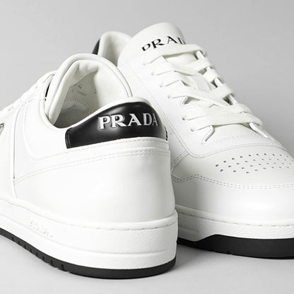 PRADA メンズ スニーカー DOWNTOWN LEATHER SNEAKERS 2EE364 3LJ6 BIANCO NERO ホワイト ブラック F0964