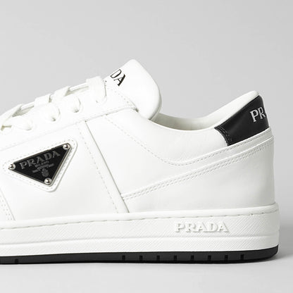PRADA メンズ スニーカー DOWNTOWN LEATHER SNEAKERS 2EE364 3LJ6 BIANCO NERO ホワイト ブラック F0964