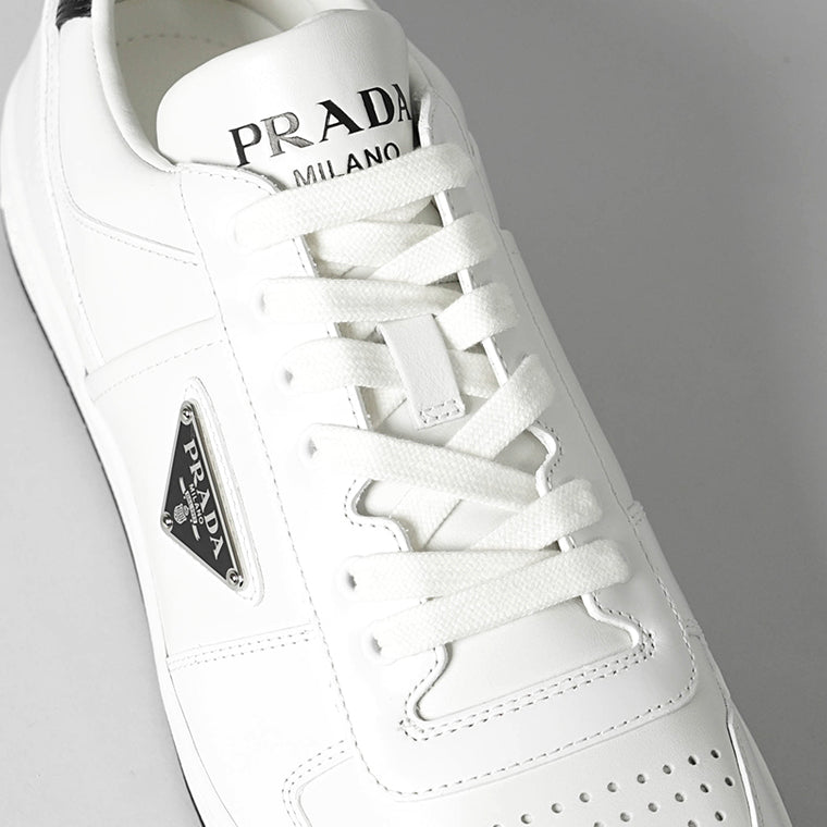 PRADA メンズ スニーカー DOWNTOWN LEATHER SNEAKERS 2EE364 3LJ6 BIANCO NERO ホワイト ブラック F0964