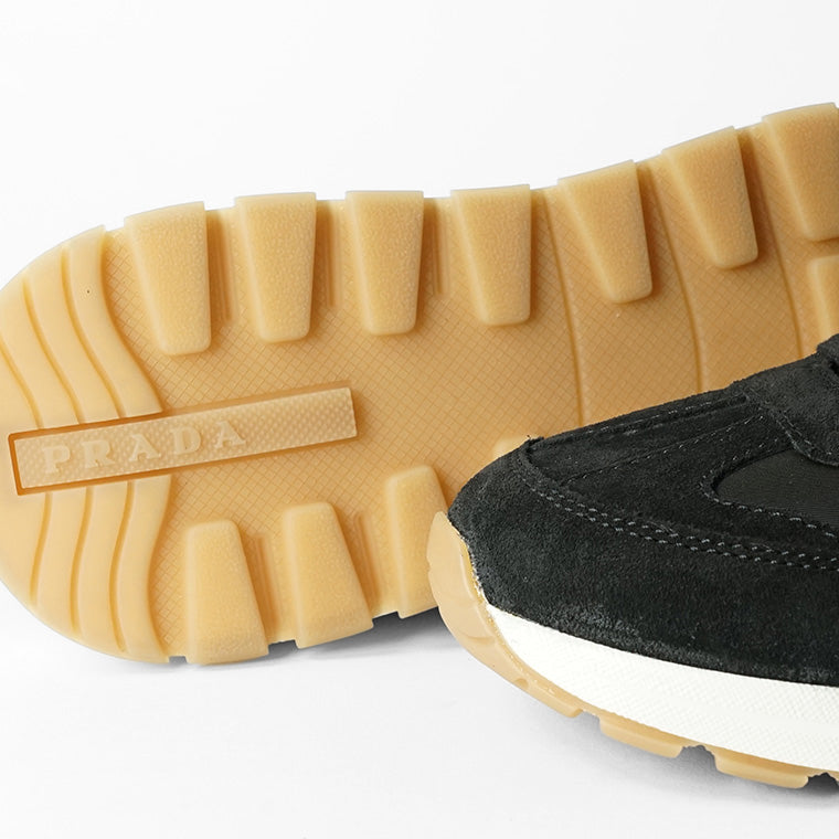 PRADA メンズ スニーカー SCAMOSCIATO NYLON 2EE455 D7R NERO 1 ブラック F0632