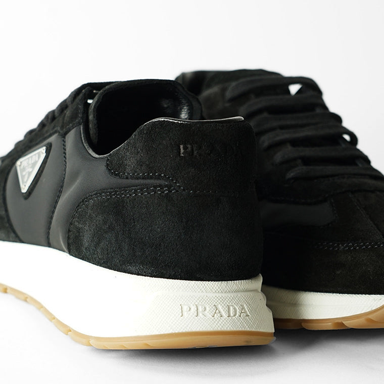 PRADA メンズ スニーカー SCAMOSCIATO NYLON 2EE455 D7R NERO 1 ブラック F0632