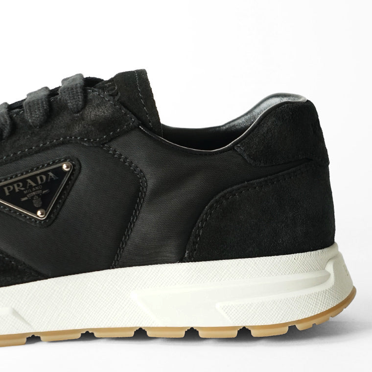 PRADA メンズ スニーカー SCAMOSCIATO NYLON 2EE455 D7R NERO 1 ブラック F0632