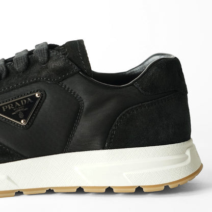 PRADA メンズ スニーカー SCAMOSCIATO NYLON 2EE455 D7R NERO 1 ブラック F0632