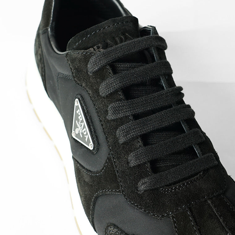 PRADA メンズ スニーカー SCAMOSCIATO NYLON 2EE455 D7R NERO 1 ブラック F0632
