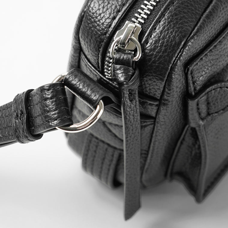 Vivienne Westwood レディース メンズ ショルダーバッグ HANNAH CROSSBODY 48030019U S000D BLACK ブラック N403