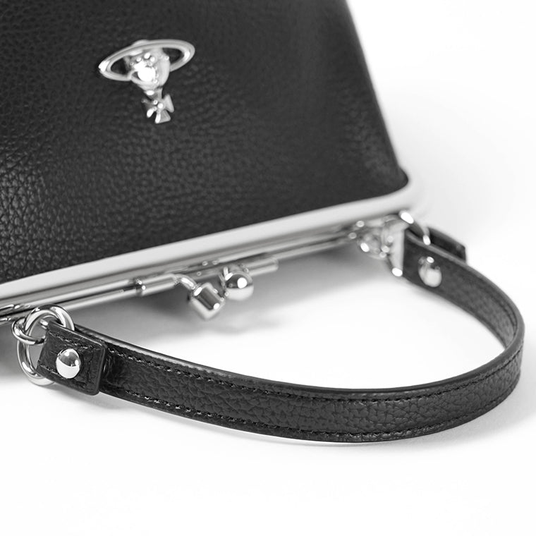 Vivienne Westwood レディース ショルダーバッグ GRANNY FRAME PURSE 4B010007W S000D BLACK ブラック N403