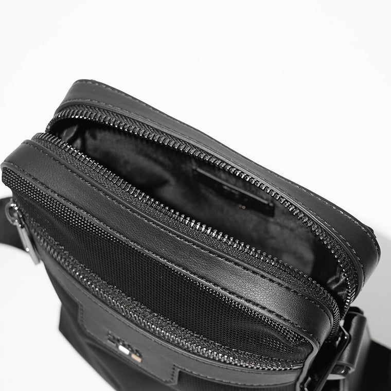 HUGO BOSS メンズ ショルダーバッグ RAY N NS ZIP 50536169 ブラック 001