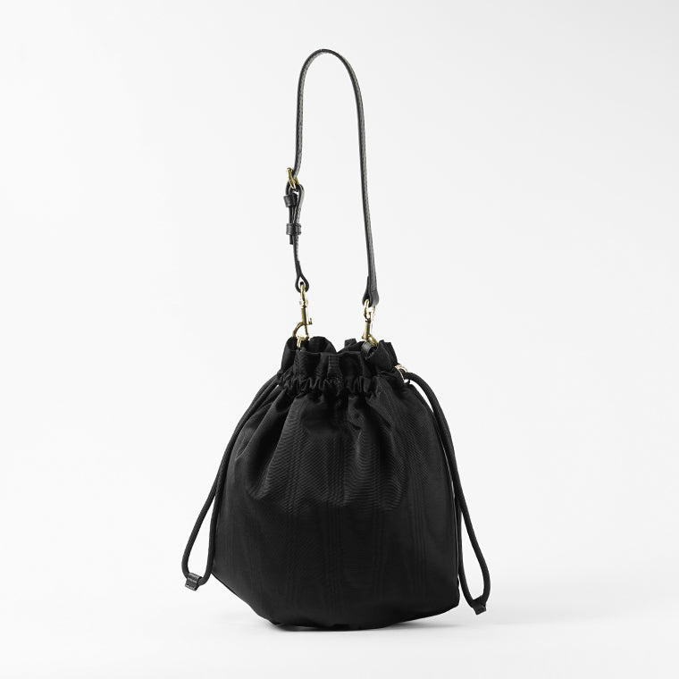 ヴィヴィアンウエストウッド Vivienne Westwood レディース バッグ