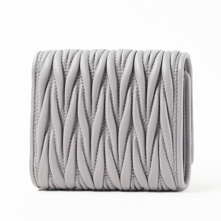 MIU MIU レディース 3つ折り財布 MATELASSE' MIU 5MH033 AFPP 2カラー