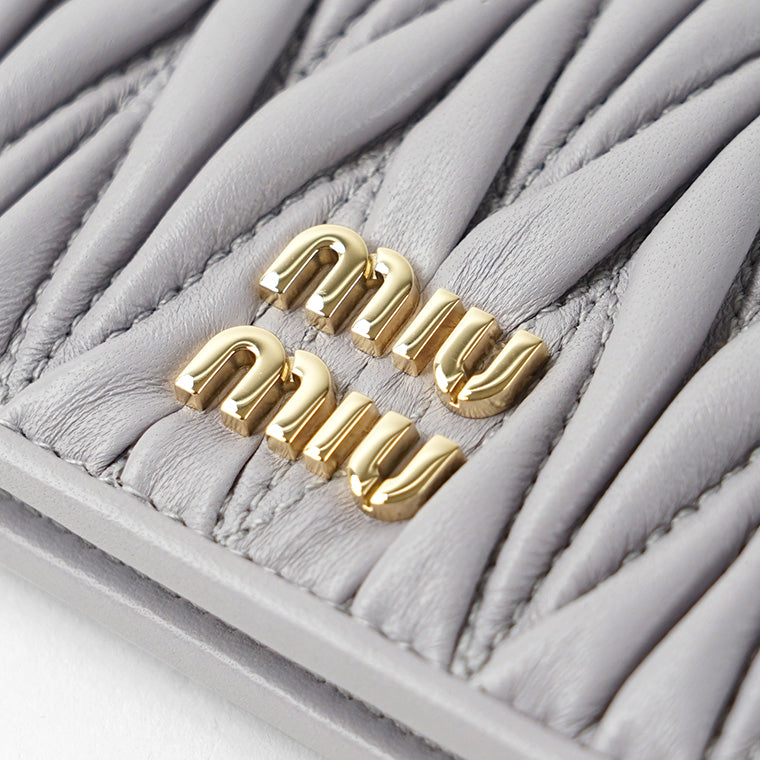 MIU MIU レディース 2つ折り財布 MATELASSE' MIU 5MV204 AFPP 2カラー