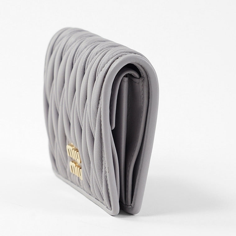 MIU MIU レディース 2つ折り財布 MATELASSE' MIU 5MV204 AFPP 2カラー