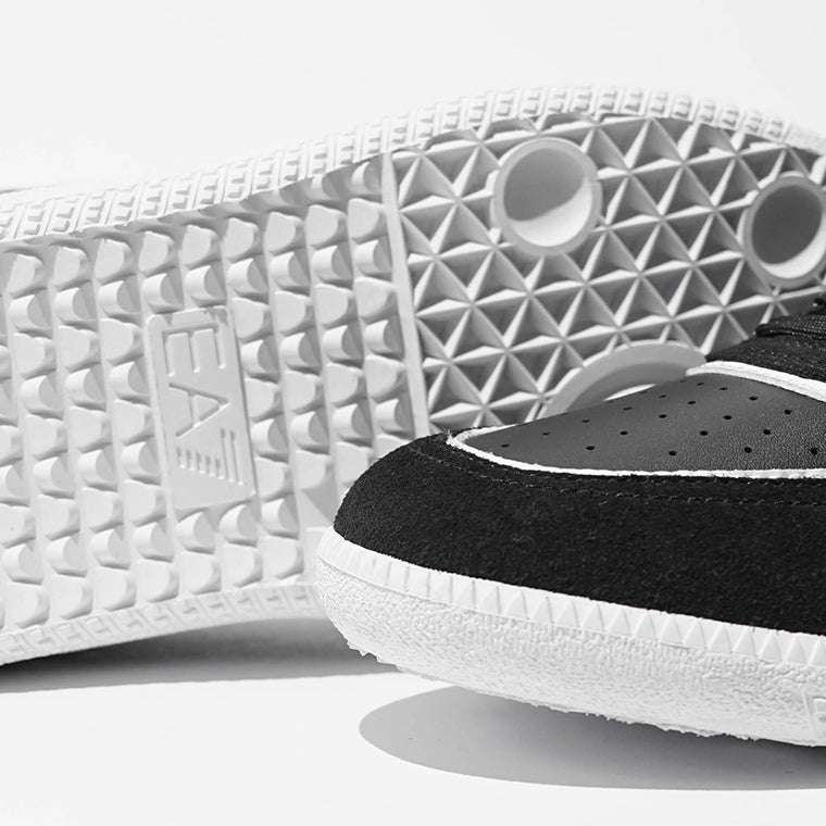 EMPORIO ARMANI EA7 メンズ スニーカー 7X000405 AF19826 2カラー