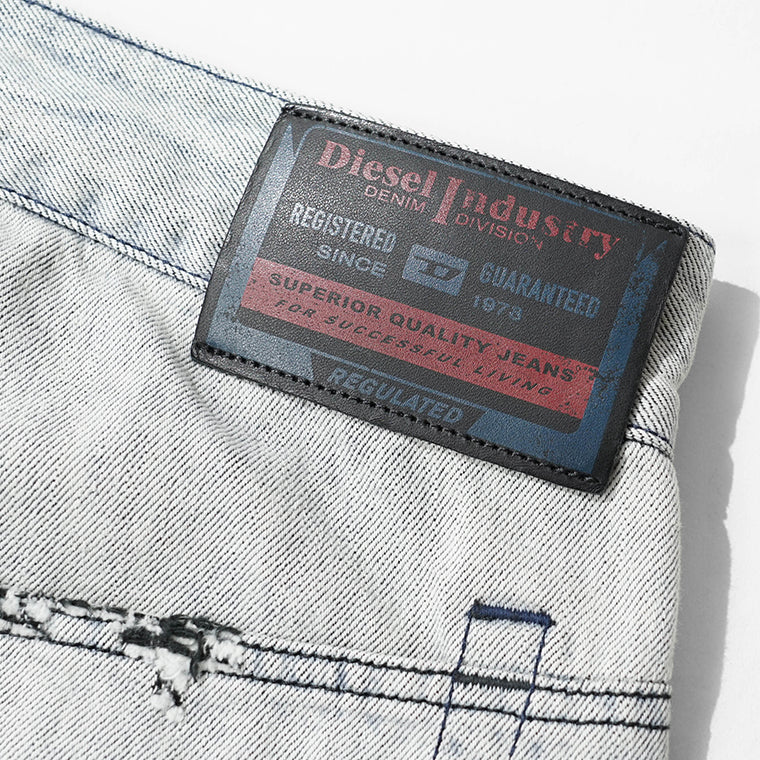 DIESEL メンズ ジーンズ 1997 D ENIM M UC A19817 068UR ウォッシュライトブルー 01