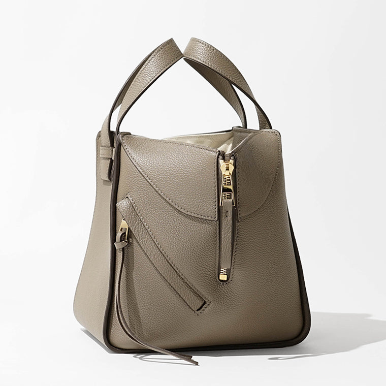 【SUMMER FINAL SALE】 LOEWE レディース ショルダーバッグ HAMMOCK COMPACT BAG A538H13X23 A538H13X10 2カラー