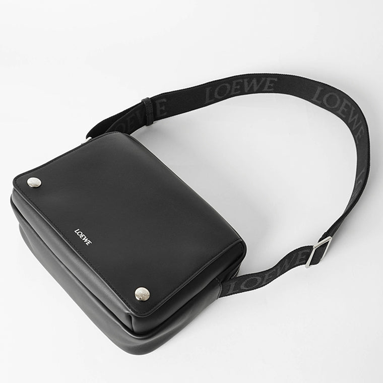 LOEWE メンズ ショルダーバッグ MEDIUM PEBBLE MESSENGER BAG BANBA73X03 2カラー